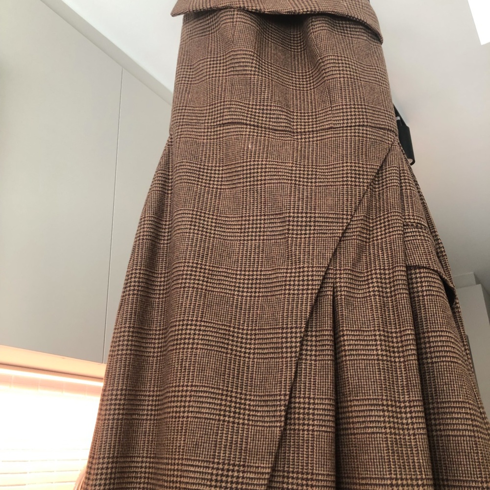 only wore once too big